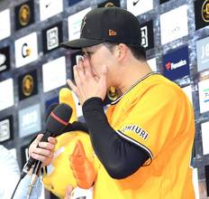 【巨人】プロ初先発・初勝利の代木大和「僕だけの力でつかんだ勝利じゃない」リハビリ期間の支えに感謝…涙のヒーローインタビュー