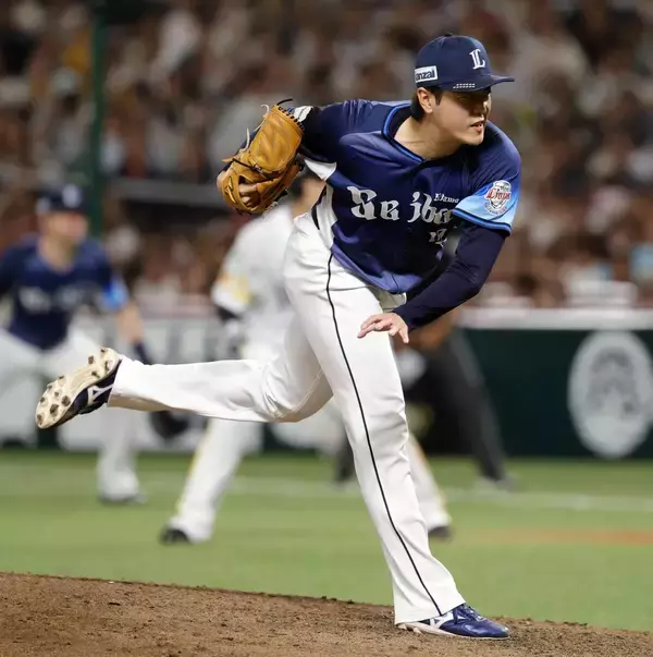 【西武】佐藤隼輔が１球で火消し　西口監督「ヒーローです。（４打点の）小島の次のヒーロー」と称賛