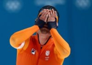 【五輪】スピードスケート男子１０００ｍでオランダの金候補・ベンネマルスが接触で激怒　中国人選手「大変申し訳なく…」と謝罪も会場も大ブーイング