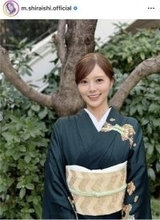 「これぞ日本の美」白石麻衣、白の着物姿でファン魅了「美しすぎて言葉が出ない」「ドキドキ止まらん」「美の頂点！」「国宝」