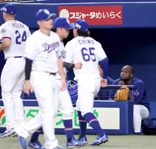 【中日】出場選手登録抹消のミゲル・サノーは左足の肉離れ　井上監督「１か月半はだめかもしれん。調子が上がってきただけに一番ダメージが大きい」