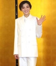 宝塚歌劇月組トップスター・鳳月杏の転機は花組組替え「たくさん吸収させていただいた」　退団会見