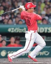 【広島】７回に待望の先取点から一挙３点　菊池涼介が先制打、中村奨成が今季初の３番に応える２点打で猛打賞