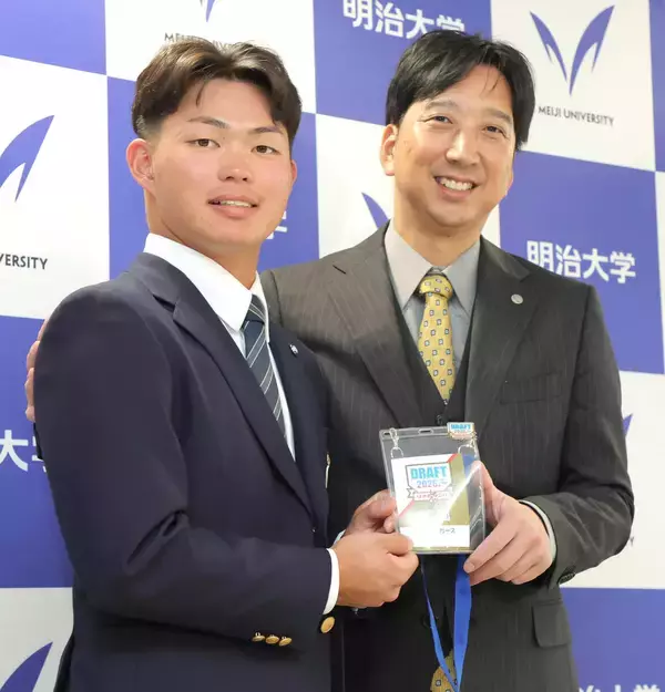 【阪神】ドラフト１位指名の明大・榊原七斗「近本選手が理想像。憧れているとだめだと思うので、早く追い越せるように」藤川球児監督と並んで会見…一問一答