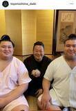 「「福もらえました」豊ノ島、豊昇龍＆大の里の両横綱ら人気力士と節分ショット「力士はかっこええなぁ」」の画像1