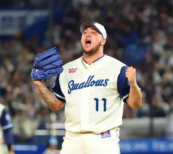 【ヤクルト】キハダが史上初の初登板から８試合連続セーブも　記念球はプロ初勝利の増居翔太にプレゼント「彼がスペシャルなので」