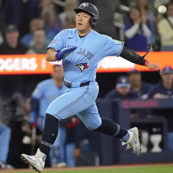 ブルージェイズ岡本和真、２試合連続の２点適時打で連勝貢献…直近１１戦で１１打点、レッドソックス吉田正尚は出番なし