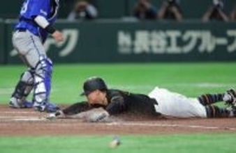 【巨人】佐々木俊輔がチーム単独トップの二塁打８本目…貴重な追加点につながる　本塁打もすでに４号　長打力が開花