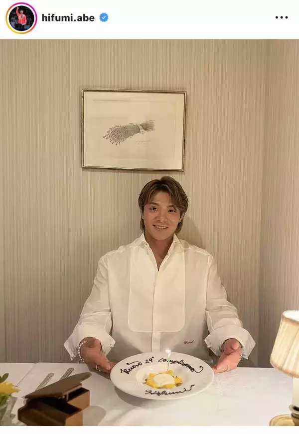 柔道・阿部一二三が２９歳に！真っ白シャツで報告「息子のヒーロー」「すてきな１年に」