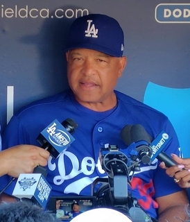 大谷翔平に今季中の“投手復帰断念”の可能性　ロバーツ監督「選択肢としてある」　長引く左膝＆右腕などの不調「問題は彼の健康に影響が出るかどうか」