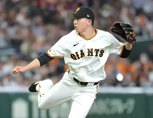 【巨人】戸郷翔征「あと１球」で完封逃すも復活の５勝目　首位・阪神に１・５差接近　８回２／３を２安打１失点　左太もも裏肉離れから復帰後初勝利