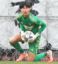 【高校サッカー】準優勝の鹿島学園　Ｕ―１７タイ代表ＧＫプムラピーがＰＫストップに攻守連発「新しい人生を作りたい」同部初のタイ人留学生