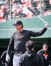 「理想的なフォーム」巨人の新外国人ダルベックを高橋由伸氏が高評価「自身の長所を把握している」