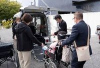 読売テレビが「２４時間テレビ」の寄付金で福祉車両２６台贈呈　日テレ系では４８年間で計１万２６４８台