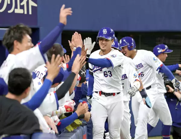 【中日】板山祐太郎が自身初の満塁弾「昨日の悔しさをぶつけました」打率１割台と低迷していた１１年目が先制点呼び込む