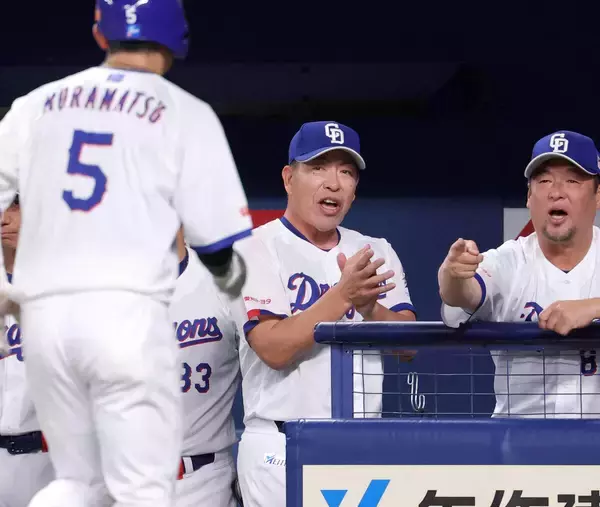 【中日】６試合ぶりに先取点　初回に村松開人の先制三塁打、石伊雄太の適時二塁打　大野雄大に２点の援護