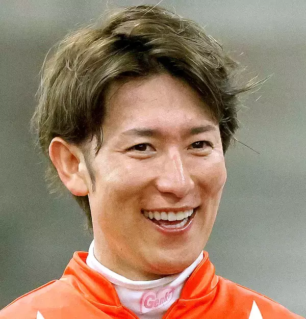 丸山元気騎手が新潟１２Ｒで史上７０人目、現役２６人目となるＪＲＡ通算７００勝を達成　「あっという間に１８年が...」