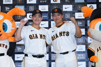 【巨人】仲良しヒーローインタビュー！笹原操希「いつも優しく、お世話になっている先輩」　井上温大「もっともっと自分の時にたくさん打って」