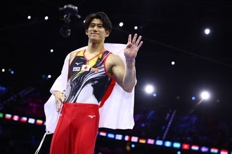 体操世界選手権４連覇の橋本大輝「オランダのみなさんが強さを認めた」「４連覇がわかる前に立ち上がって拍手」…「ＺＩＰ！」
