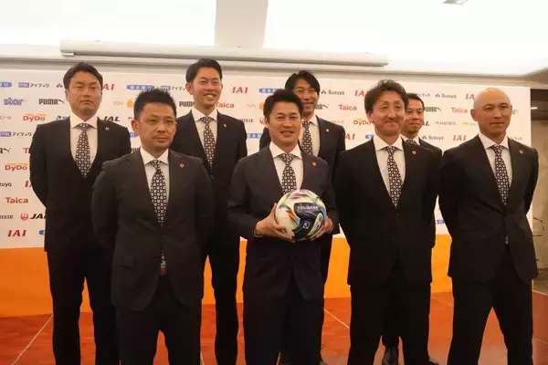 【Ｊ１清水】吉田孝行監督「戦う集団にするために来た」２０２６シーズン新体制発表会見で常勝軍団作り強調