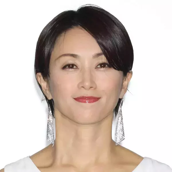 復帰から１４年…酒井法子の最新ショットに衝撃広がる「雰囲気変わった」「めちゃくちゃ…」