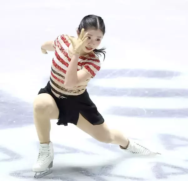 【フィギュア】１７歳の中井亜美、主要国際大会初Ｖ王手　四大陸選手権ＳＰで７３・８３点の１位　青木祐奈、千葉百音の日本勢が上位独占