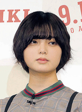 人気俳優と電撃婚　平手友梨奈の近影に「びっくり」「ちょっと動揺が」「お顔…」夫婦ショットも話題