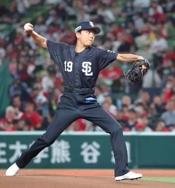 【西武】山崎育三郎がセレモニアルピッチに登板　まさかの１０７キロに球場はどよめき