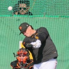 巨人の新外国人ダルベックは「３０本でも４０本でも打てる」広島００７うなった