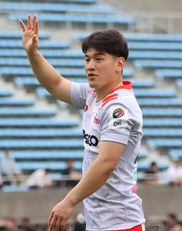 【ラグビー】神戸の日本代表ＳＯ李承信、幼なじみと結婚　３月の「最強開運日」に　支えに感謝「ラグビーに対して、より強い思いを持つように」