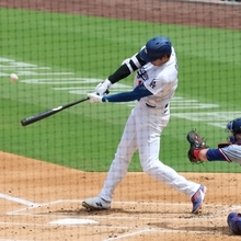 大谷翔平が２戦連続先頭弾で日本人記録更新の４６試合連続出塁　７７年ぶりＭＬＢ記録へまた前進