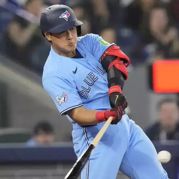 待望復帰のベテランが“岡本ワールド”にどっぷり「Ｉ　ＬＯＶＥ　ＨＩＭ」　２日連続２打点に「素晴らしい仕事をしてる」