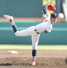 【ドラフト占う　投手編】横浜・織田翔希の強行指名はあるのか？　大学ナンバー１右腕青学大・鈴木泰は競合必至、大分商・平田は１６０キロ期待