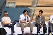 大谷翔平、ファン感謝祭に出席も囲み取材が“すし詰め”状態　報道陣殺到で飛び交った悲鳴「ｓｔｅｐ　ｂａｃｋ」
