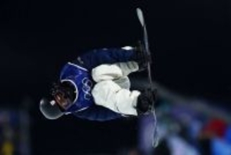 【五輪】平野歩夢　１回目７位から２回目は暫定７位　上位１２位までが決勝進出…大けがから２５日　予選で果敢にフルメイク