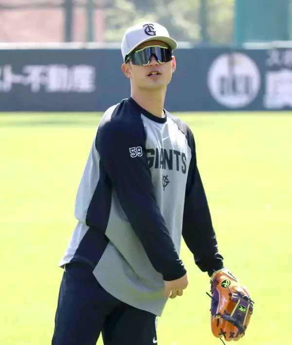 【巨人】若林楽人がファームに合流　ジャイアンツ球場でキャッチボールなどを行う