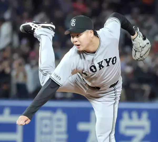 【巨人】ドラ２田和廉が２球で火消し！２死満塁でオスナ斬り　これで７試合連続無失点