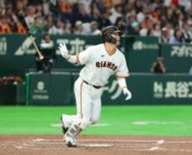 【巨人】大城卓三の先制３ランが「最高や！」子どもも大興奮　ジャンプで大喜び　４回にチーム初安打が千金弾
