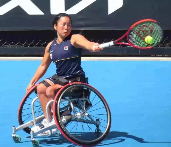 【全豪テニス】上地結衣　第１サーブの入る確率、驚異の９４％　ミスしたのは１本だけ　５６分の快勝で４強　車いすテニス