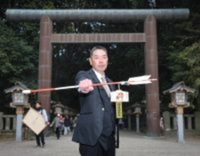 【巨人】阿部慎之助監督「ワクワクしてます」キャンプインへ１軍メンバーが宮崎神宮参拝