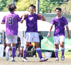 【高校サッカー】藤枝東が３年連続４強入り　望月瑠斗は聖隷クリストファー戦での２発含む３戦４発　Ｃ・ロナウドばりの仁王立ち…静岡県総体