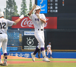 【高校野球】関東第一が４強入り　井口瑛太主将が今大会２本目のランニング弾　早実以来の３連覇まであと２勝…東東京大会