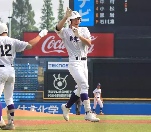 【高校野球】関東第一が４強入り　井口瑛太主将が今大会２本目のランニング弾　早実以来の３連覇まであと２勝…東東京大会