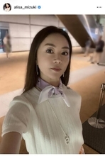 観月ありさ、デビュー４０周年の人気女性歌手と２ショ「きゃー」「意外な組み合わせ」「ステキな２人」