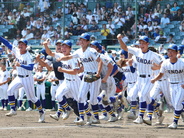 【甲子園】背番号「３」の二刀流　８回途中０封＆決勝打の佐藤麻恩「新しい歴史を作って健大高崎の名前を知らせていきたい」夏は初の頂点へ王手