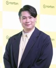 ノブコブ・吉村崇、鼻の手術していた　１週間の入院を１泊２日に“強行短縮”「鼻に綿を入れて」仕事復帰