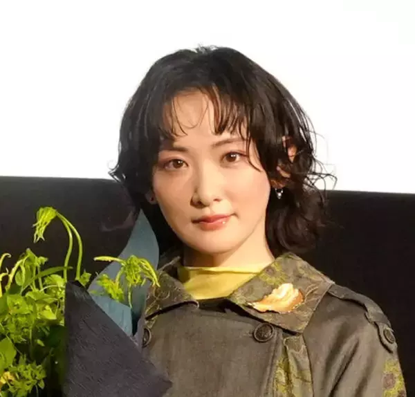 乃木坂初代センターが幼少期の写真を公開「３０代突入です」生駒里奈が報告