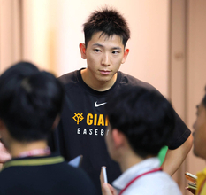 【巨人】戸郷翔征「まだウォーキングすらできない」「野球ができないのは初めて」左太もも裏肉離れで故障班入り　Ｇ球場で治療