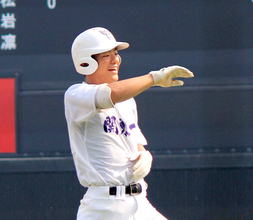 【高校野球】「運を集める」関東第一・井口瑛太主将が２戦連続ランニング弾　４４年ぶり東東京３連覇へ４強入り「全員で勝つ」