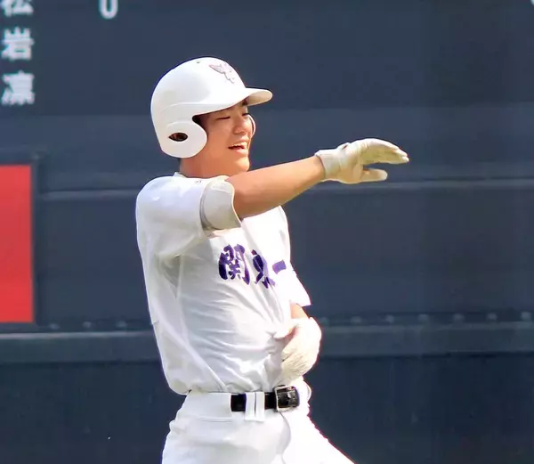 【高校野球】「運を集める」関東第一・井口瑛太主将が２戦連続ランニング弾　４４年ぶり東東京３連覇へ４強入り「全員で勝つ」